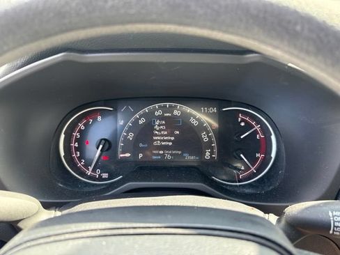 Used 2024 Toyota RAV4 LE AWD/4WD image 13