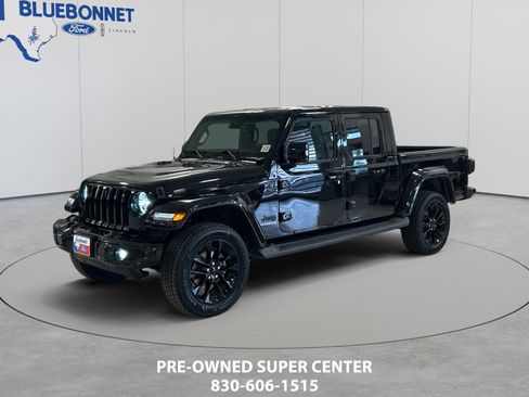 Used 2022 Jeep Gladiator Overland AWD/4WD image 1