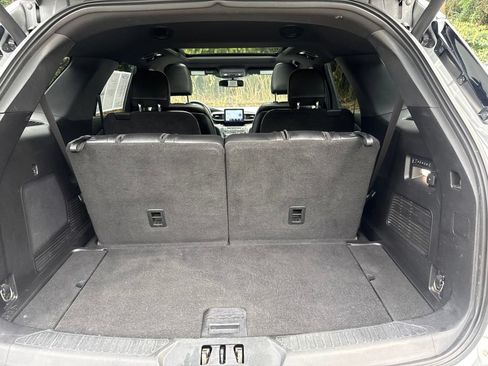Used 2020 Ford Explorer Limited w/ Class III Trailer Tow Package AWD/4WD image 10