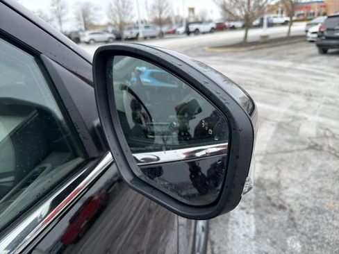 Used 2025 Ford Expedition Active image 15