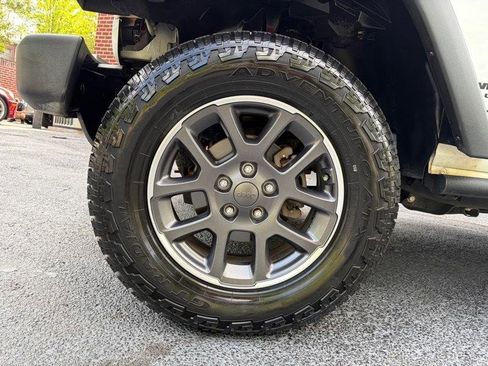 Used 2016 Jeep Wrangler Unlimited Sport w/ Quick Order Package 24S AWD/4WD image 14