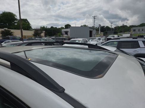 Used 2014 Subaru Forester 2.5i Touring AWD/4WD image 3