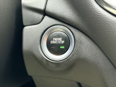 Certified 2023 Chevrolet Equinox LT image 12