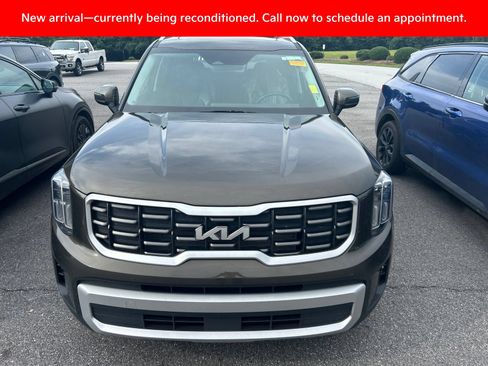 Certified 2025 Kia Telluride S AWD/4WD image 2