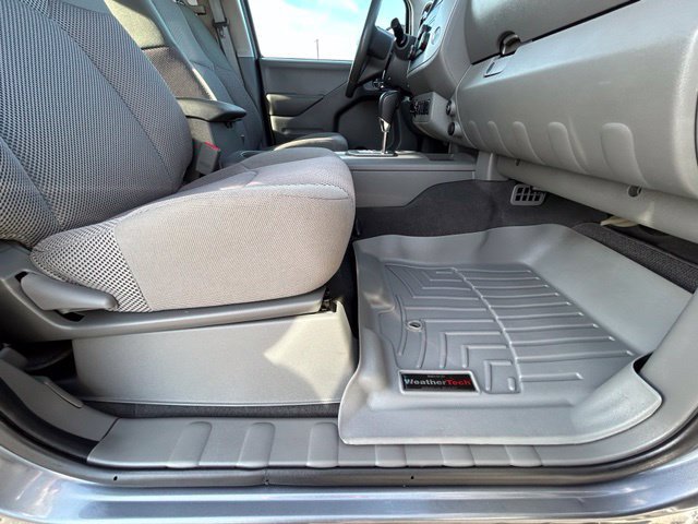 Used 2021 Nissan Frontier SV w/ Midnight Edition Floor Mats AWD/4WD image 31