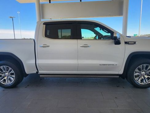Used 2022 GMC Sierra 1500 Denali image 5