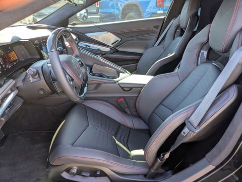 Used 2025 Chevrolet Corvette Z06 image 10