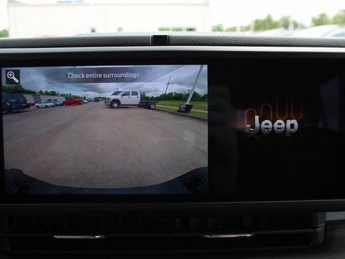 New 2025 Jeep Gladiator Willys image 15