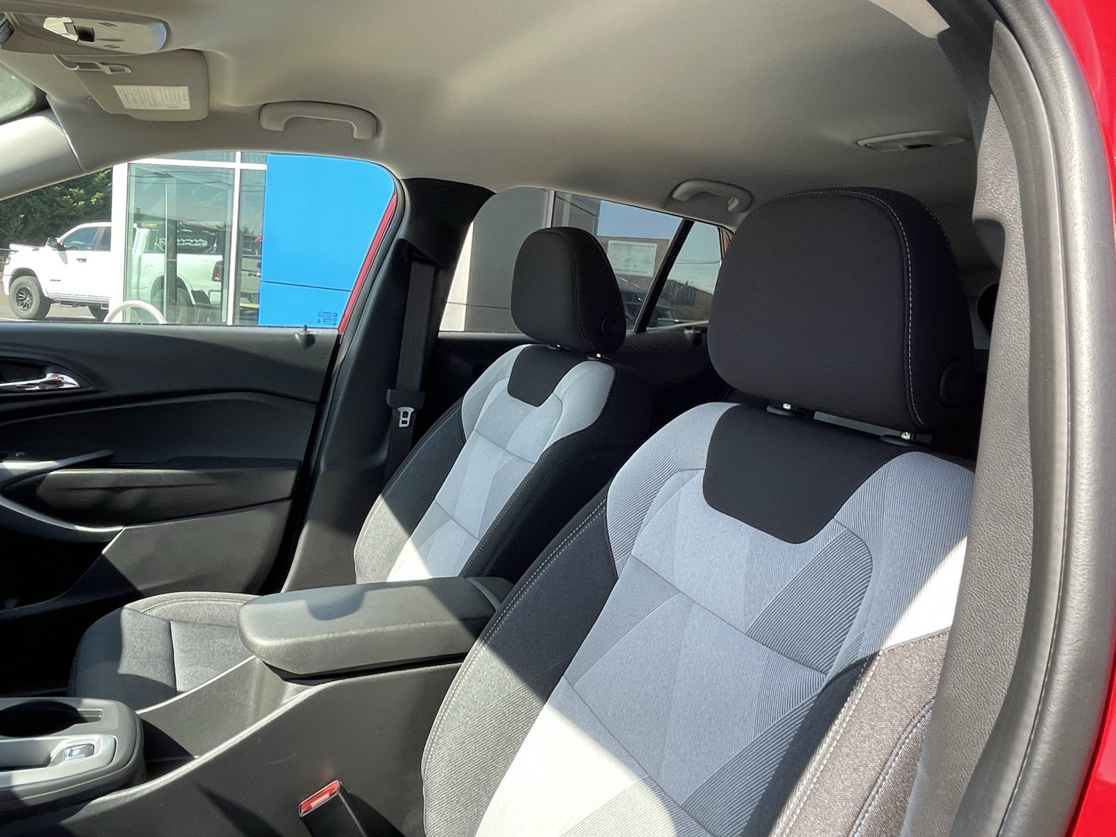 Used 2026 Chevrolet Trax LS FWD image 19