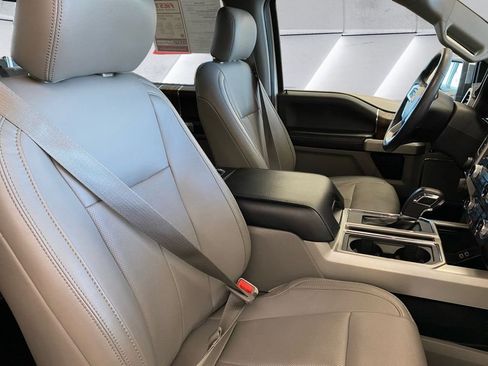 Used 2020 Ford F150 Lariat w/ Equipment Group 502A Luxury image 14