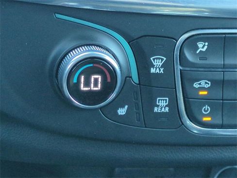 Certified 2023 Chevrolet Traverse LT image 28