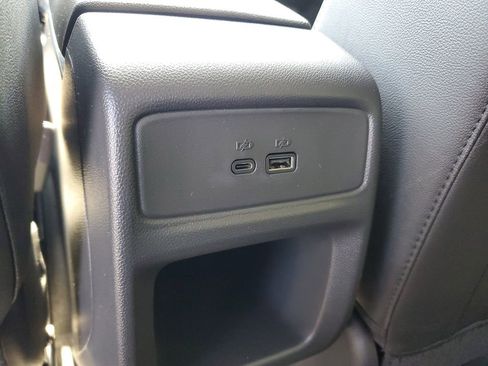 New 2026 Chevrolet Trax LT w/ LT Convenience Package FWD image 11