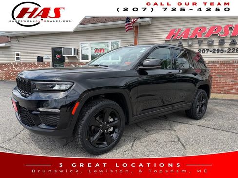 Used 2023 Jeep Grand Cherokee Limited w/ Black Appearance Package AWD/4WD image 2