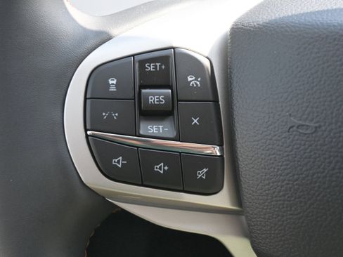 New 2026 Ford Explorer Active w/ Active Comfort Package RWD image 16