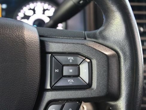 Used 2018 Ford F150 XLT w/ Equipment Group 302A Luxury AWD/4WD image 21