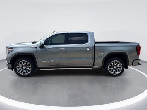 Used 2024 GMC Sierra 1500 Denali AWD/4WD image 5