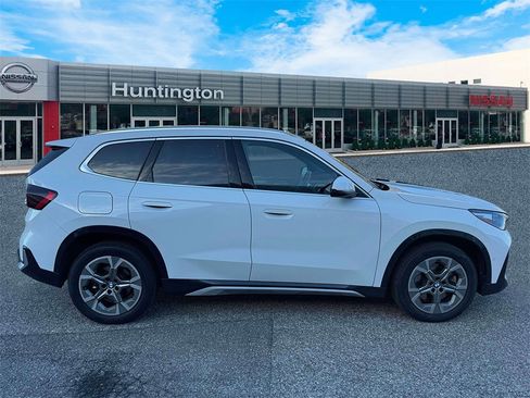 Used 2025 BMW X1 xDrive28i image 9