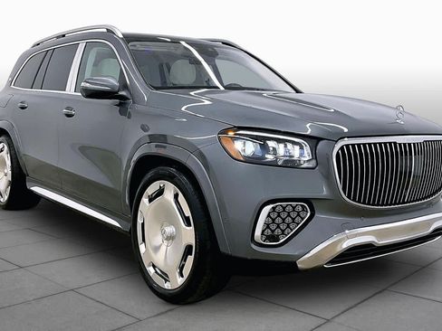 Used 2026 Mercedes-Benz Maybach GLS 600 4MATIC image 3