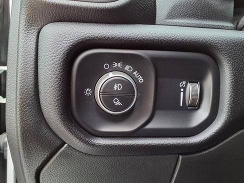 Used 2024 RAM 2500 Big Horn w/ Bed Utility Group image 8