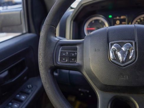 Used 2017 RAM 3500 Tradesman w/ Chrome Appearance Group image 21