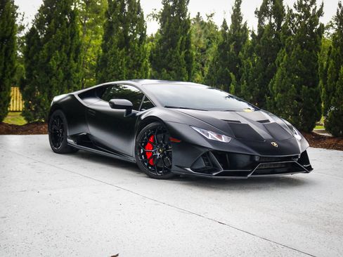 Used 2020 Lamborghini Huracan EVO AWD/4WD image 3