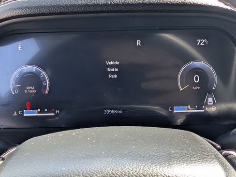 Used 2023 Jeep Grand Cherokee L Limited w/ Luxury Tech Group II image 22