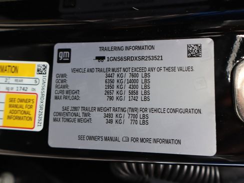 Used 2025 Chevrolet Tahoe Premier AWD/4WD image 46