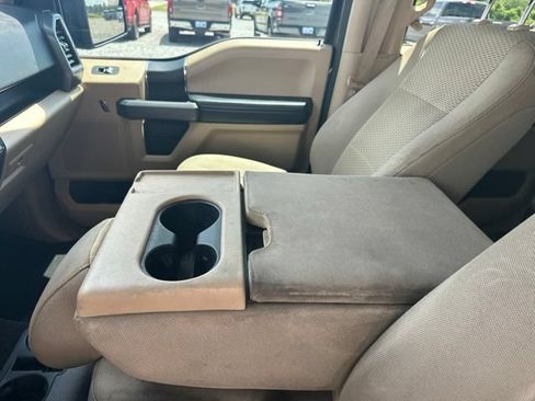 Used 2018 Ford F150 XLT RWD image 14