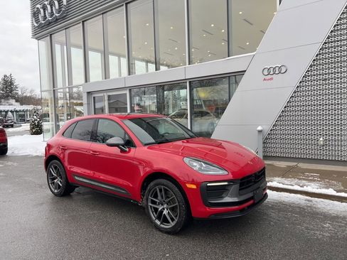 Used 2025 Porsche Macan Turbo image 8