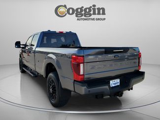 Certified 2022 Ford F350 Lariat w/ Black Appearance Package video 2