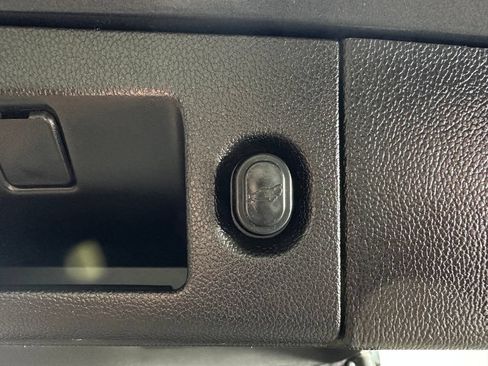 Used 2016 Chevrolet Tahoe LTZ AWD/4WD image 8