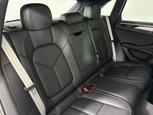 New 2026 Porsche Macan S image 22