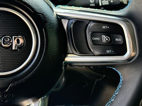 Used 2023 Jeep Wrangler Unlimited Rubicon 4xe image 17