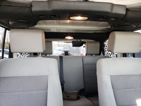 Used 2008 Jeep Wrangler Unlimited Sahara w/ Dual Top Group image 19