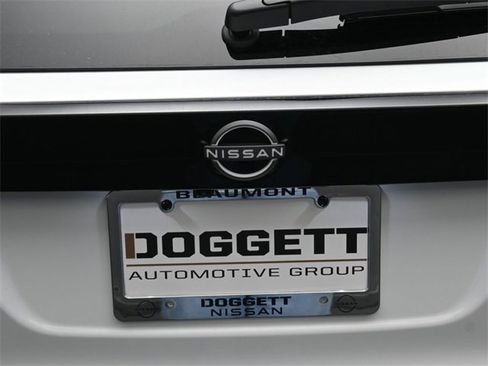 New 2026 Nissan Kicks SV image 12