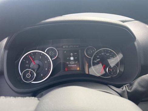 New 2025 RAM 2500 Big Horn AWD/4WD image 14