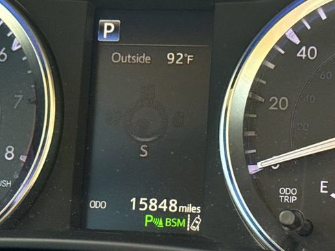 Used 2019 Toyota Highlander Limited FWD image 31