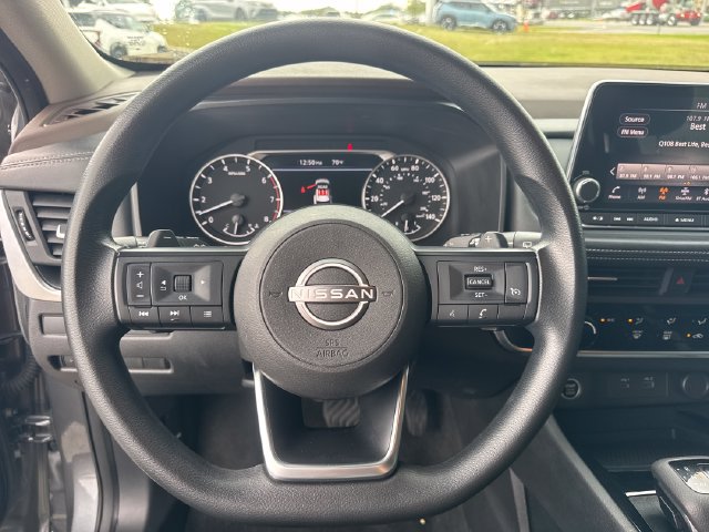 Used 2023 Nissan Rogue S FWD image 24