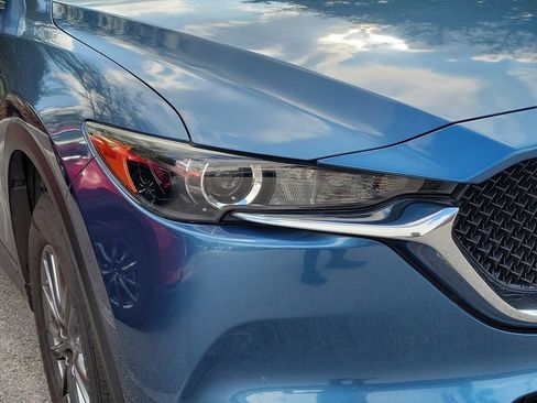 Used 2017 MAZDA CX-5 Sport image 4