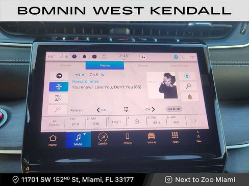 Used 2025 Jeep Grand Cherokee Limited w/ Black Appearance Package image 17