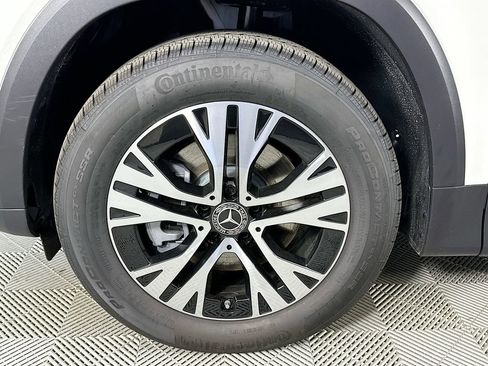 Certified 2026 Mercedes-Benz GLB 250 4MATIC image 31