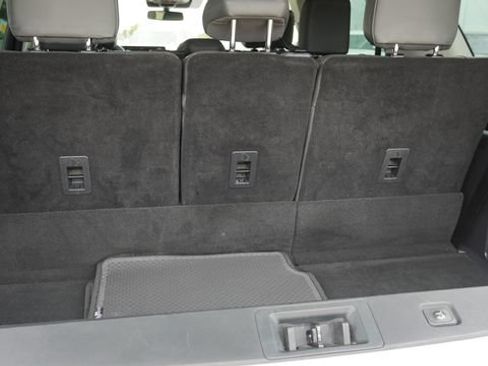 Used 2025 Ford Expedition Active AWD/4WD image 13