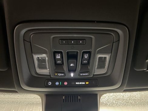 Certified 2025 GMC Sierra 2500 AT4 w/ AT4 Premium Plus Package image 18