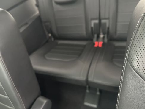 Used 2019 Volkswagen Atlas SEL Premium image 9