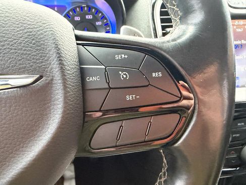 Used 2019 Chrysler 300 S RWD image 26
