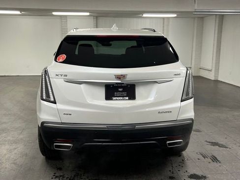 New 2026 Cadillac XT5 Sportv w/ LPO, Floor Liner Package image 4