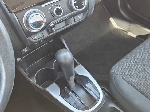 Used 2015 Honda Fit LX image 19