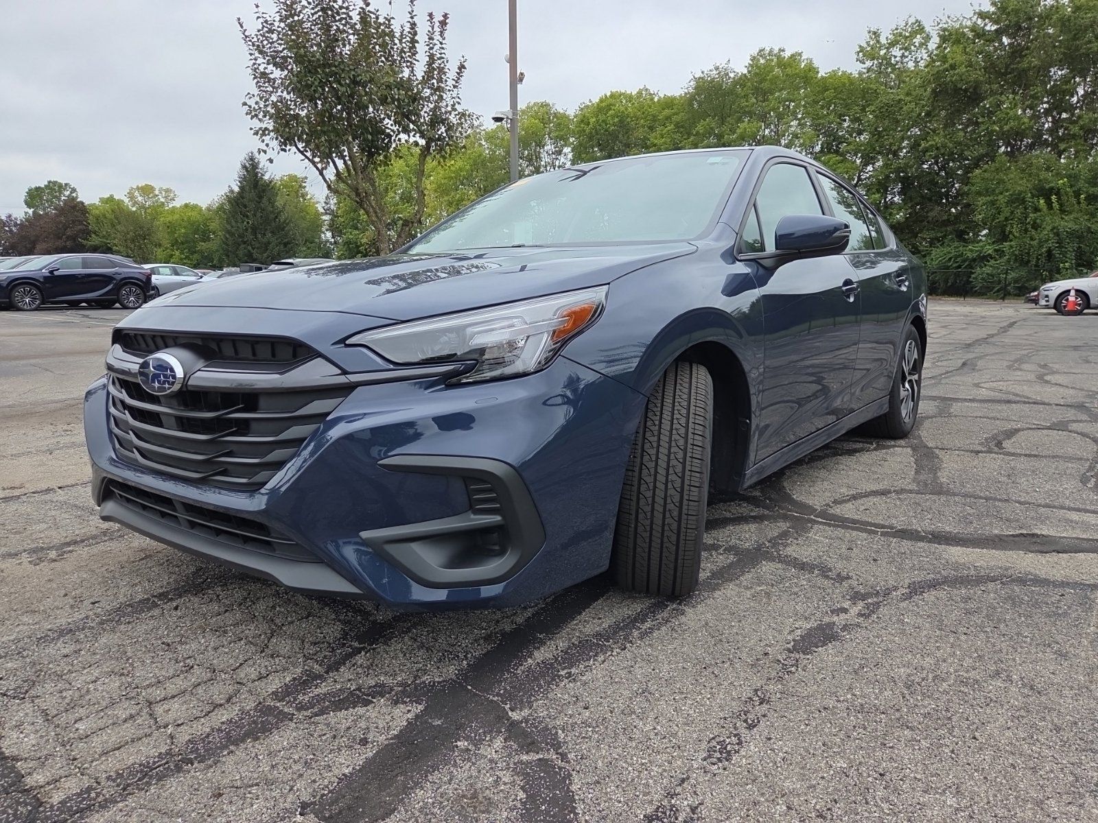 Used 2025 Subaru Legacy Premium AWD/4WD image 12