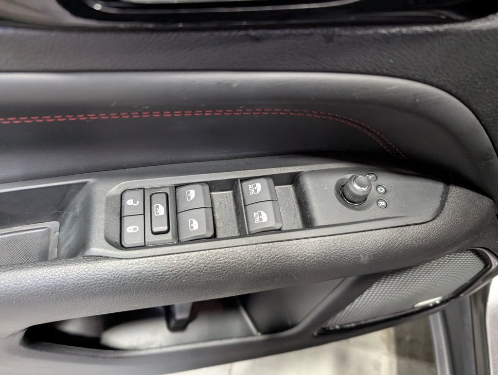 Used 2022 Jeep Compass Trailhawk w/ Trailhawk Elite Group AWD/4WD image 14