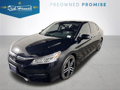 Used 2017 Honda Accord Touring image 1
